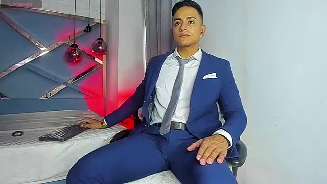 Lucii fer  online show from March 6, 11:50 am