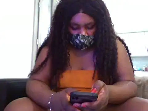 Snapshot of bonbonaumiel chatting on December 18, 11:56 am bonbonaumiel online show from December 18, 11:56 am