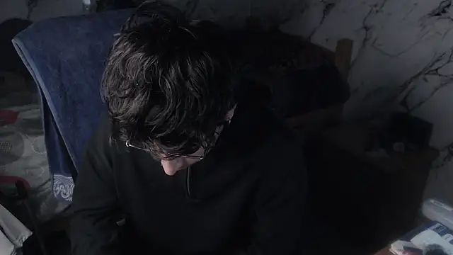 Dereck Dickson online show from April 18, 4:05 am