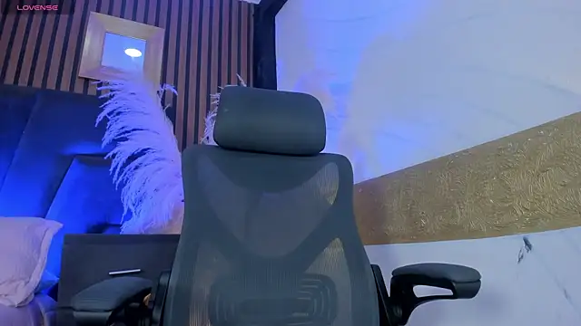 Snapshot of NaxaAndLexi_ chatting on June 6, 2:55 pm NaxaAndLexi online show from June 6, 2:55 pm