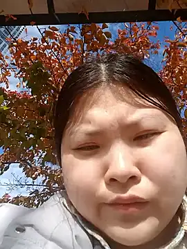 hello098712 online show from November 11, 4:23 am