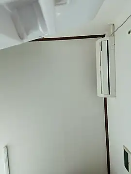 hello098712 online show from April 28, 2:22 pm