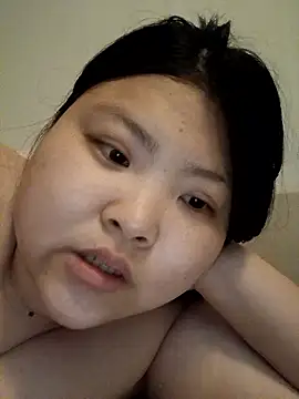 Snapshot of hello098712 chatting on May 4, 9:44 pm hello098712 online show from May 4, 9:44 pm
