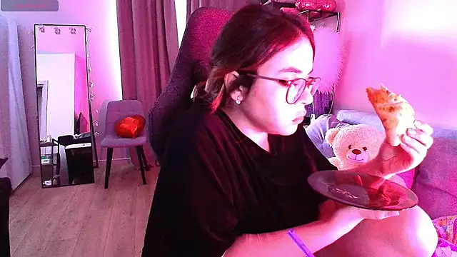 CutiePie3 online show from March 6, 4:08 am