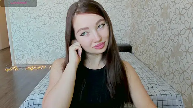Snapshot of Lissa_Cristal chatting on June 1, 6:48 am Lissa Cristal online show from June 1, 6:48 am