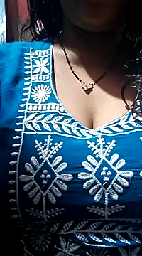 Snapshot of Hot-Anuska chatting on March 6, 1:35 pm Hot-Anuska online show from March 6, 1:35 pm