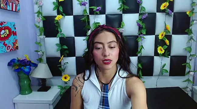 Snapshot of Miaa_Thopmson chatting on March 14, 3:58 pm Miaa Thopmson online show from March 14, 3:58 pm