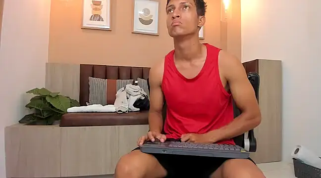 Snapshot of wolf_james123 chatting on January 31, 11:24 am wolf james123 online show from January 31, 11:24 am