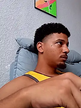 Snapshot of gugao666 chatting on December 2, 2:52 pm gugao666 online show from December 2, 2:52 pm