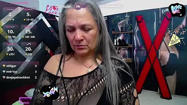 Snapshot of miisevvie_ chatting on February 1, 10:13 pm miisevvie online show from February 1, 10:13 pm