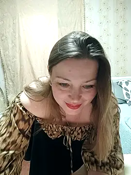Snapshot of VselenaSun402 chatting on May 1, 12:21 pm VselenaSun402 online show from May 1, 12:21 pm