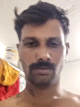 Snapshot of Tamildickxxx chatting on April 28, 2:00 pm Tamildickxxx online show from April 28, 2:00 pm