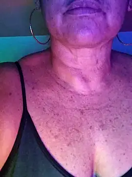 Kasandra Ho online show from March 23, 2:43 pm