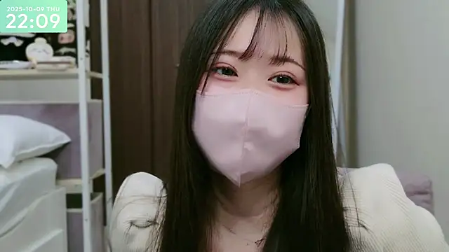 Snapshot of -SHIZUKU- chatting on October 9, 1:09 pm -SHIZUKU- online show from October 9, 1:09 pm