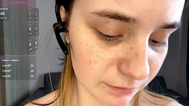 Snapshot of EditaBumford chatting on April 23, 12:29 pm EditaBumford online show from April 23, 12:29 pm