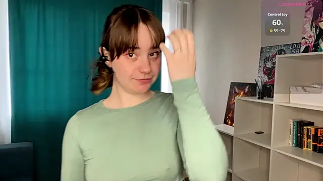 Snapshot of EditaBumford chatting on May 12, 7:16 am EditaBumford online show from May 12, 7:16 am
