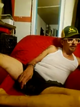 Snapshot of Pumpndeep chatting on July 29, 8:12 am Pumpndeep online show from July 29, 8:12 am