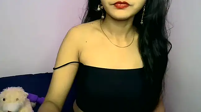 SUZY FROMUS online show from December 5, 12:11 pm