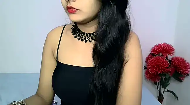 SUZY FROMUS online show from January 5, 5:41 am