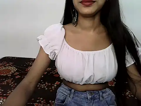 SUZY FROMUS online show from September 19, 7:10 am