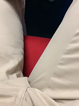 Snapshot of solomec chatting on January 18, 3:27 pm solomec online show from January 18, 3:27 pm