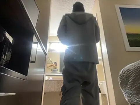 Backshort11 online show from February 8, 8:45 pm