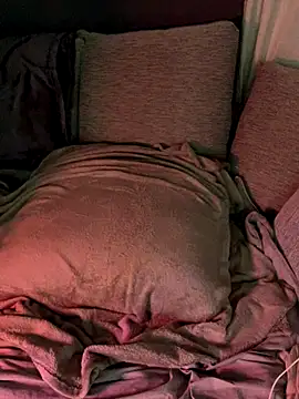 eemsii online show from October 3, 8:06 pm