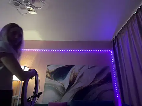 -Cherry-lady- online show from February 7, 10:08 am