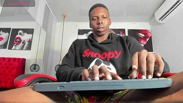 Snapshot of JD_THEBABY chatting on March 7, 12:34 pm JD THEBABY online show from March 7, 12:34 pm