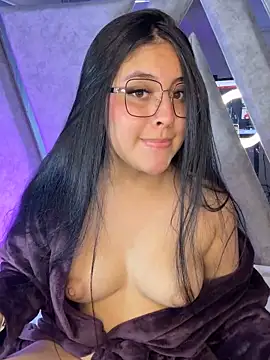 Annie9  online show from November 15, 10:56 am