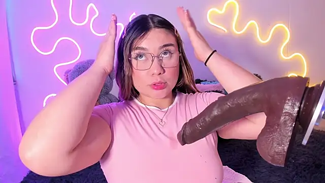 Snapshot of Isa_belaa chatting on November 5, 7:25 pm Isa belaa online show from November 5, 7:25 pm