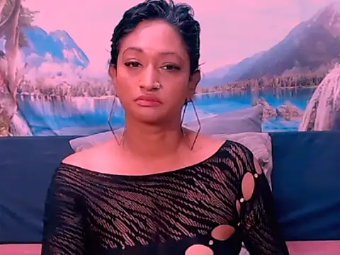 Snapshot of indianspicey chatting on January 15, 4:43 pm indianspicey online show from January 15, 4:43 pm