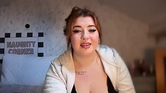 Curvy Rosie99 online show from March 29, 5:24 pm