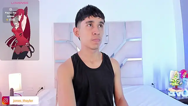 Thayler jones online show from December 15, 11:36 am