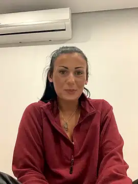 Snapshot of SweNatasha chatting on December 4, 9:13 pm SweNatasha online show from December 4, 9:13 pm