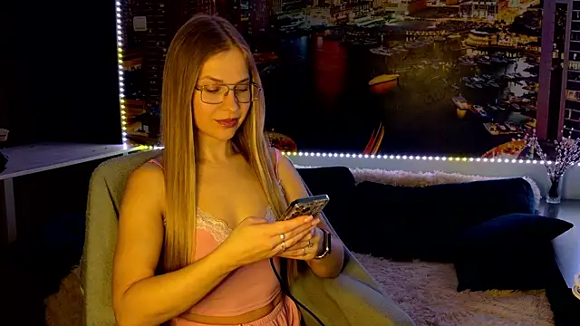 Snapshot of pusyavykusya chatting on April 29, 7:09 pm pusyavykusya online show from April 29, 7:09 pm