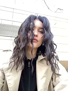 KikiWatson online show from February 15, 7:06 am