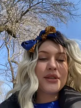 KikiWatson online show from March 7, 8:13 am