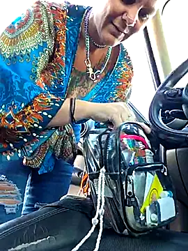 thatonespicychick online show from September 16, 2:29 pm