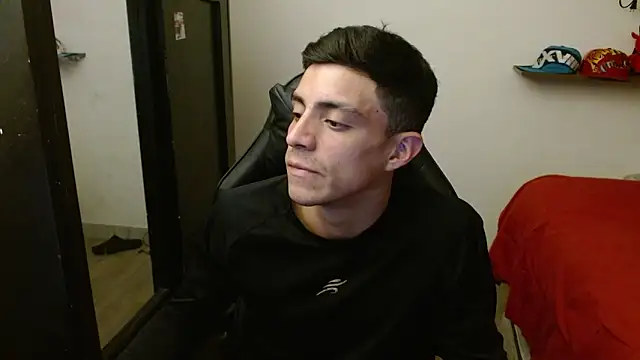 Snapshot of kv___xxx_ chatting on November 12, 10:41 pm kv xxx online show from November 12, 10:41 pm