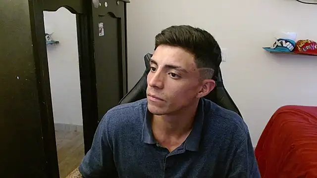 Snapshot of kv___xxx_ chatting on November 21, 7:56 pm kv xxx online show from November 21, 7:56 pm