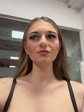 AdissonLane online show from February 10, 5:06 pm