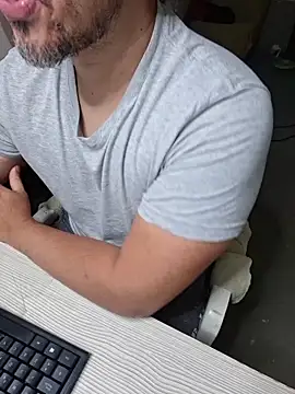 Snapshot of pob_cam chatting on February 23, 7:22 pm pob cam online show from February 23, 7:22 pm