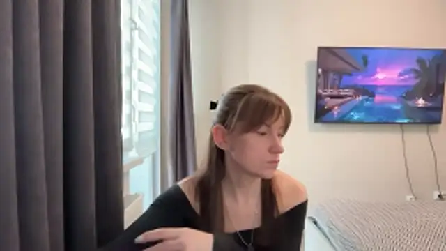 Snapshot of jainesummer chatting on May 19, 7:37 am jainesummer online show from May 19, 7:37 am