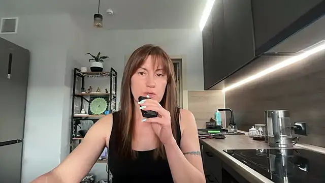 Snapshot of jainesummer chatting on May 25, 4:13 pm jainesummer online show from May 25, 4:13 pm