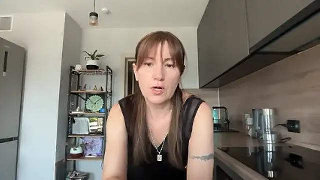 Snapshot of jainesummer chatting on June 8, 12:05 pm jainesummer online show from June 8, 12:05 pm