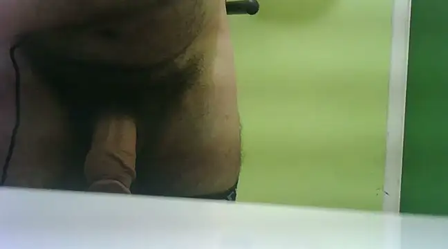 Snapshot of loganwolverine02 chatting on January 27, 2:13 pm loganwolverine02 online show from January 27, 2:13 pm