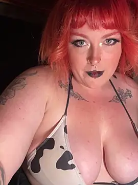 Snapshot of puffpixiee chatting on September 13, 10:20 pm puffpixiee online show from September 13, 10:20 pm