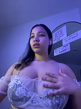 MadelineBenet online show from January 18, 1:42 am