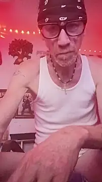 Undercover Pornstar online show from April 16, 1:45 pm